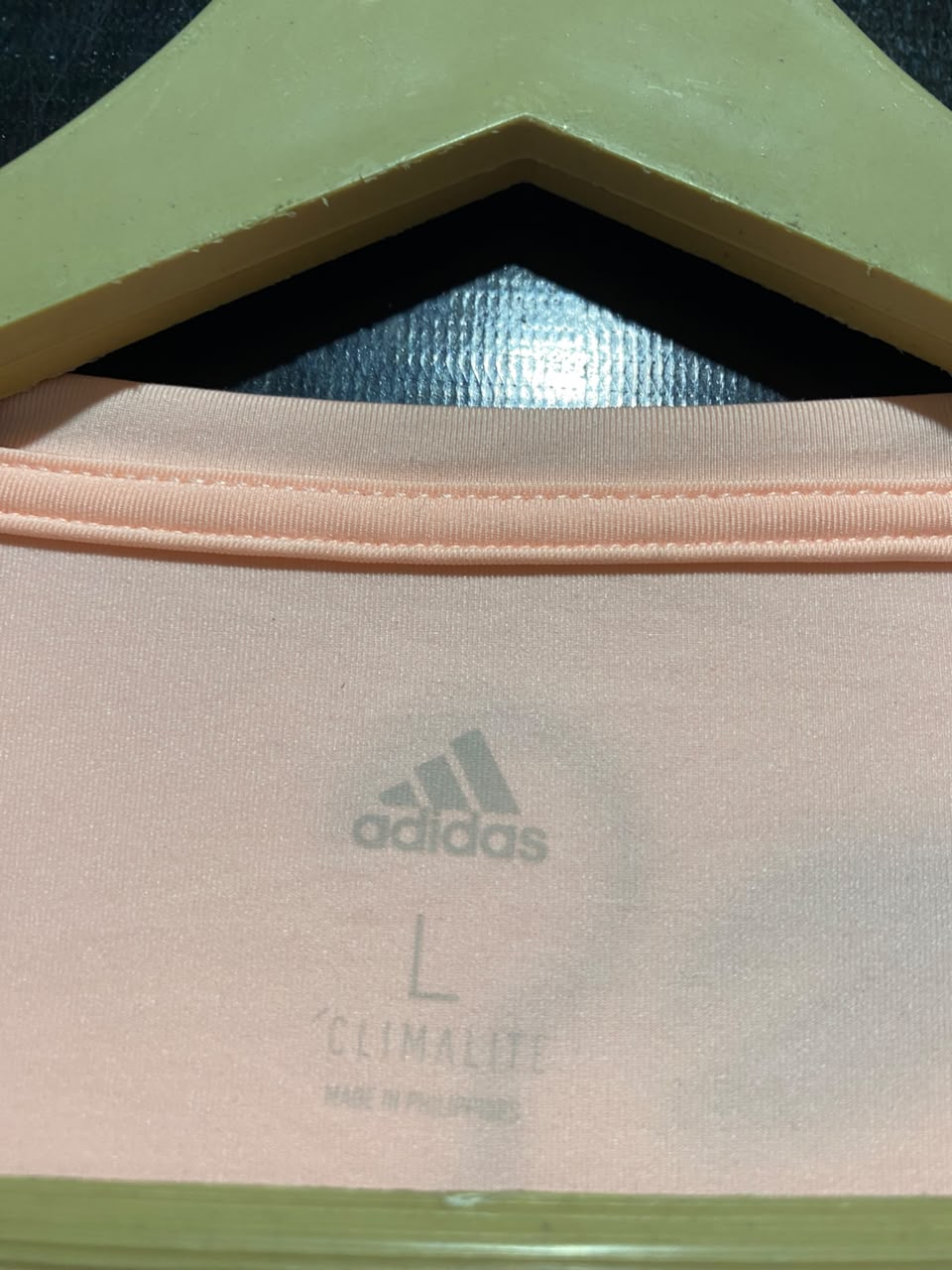 ADDIAS |L| BUST 20| A10| WOMEN'S THREE STRIPE PERFORMANCE RUNNING T-SHIRT – PASTEL PEACH PINK