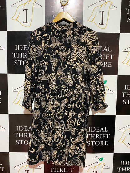 SUSSAN |L| BUST 290| B34| WOMEN'S BLACK & GOLD PAISLEY PRINT TIERED MIDAL DRESS WITH LONG SLEEVES