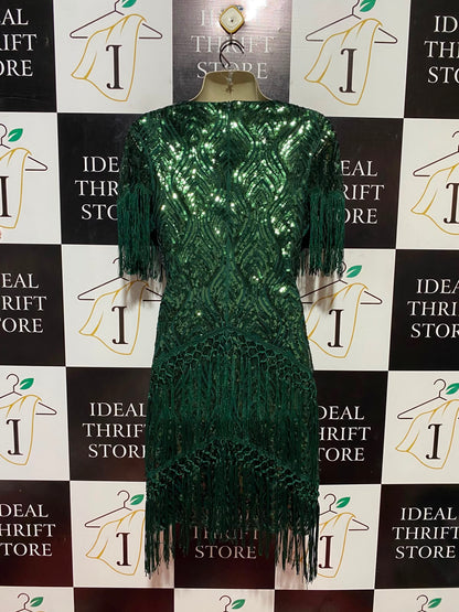|L| WAIST 18| B34| EMERALD GREEN SEQUIN EMBELLISHED V-NECK FLAPPER DRESS WITH FRINGE DETAILS