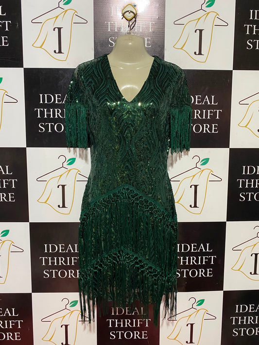 |L| WAIST 18| B34| EMERALD GREEN SEQUIN EMBELLISHED V-NECK FLAPPER DRESS WITH FRINGE DETAILS