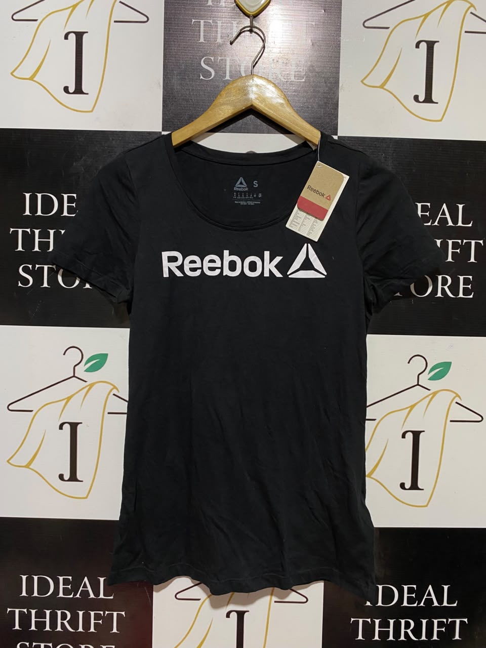 REEBOK |S| WAIST 17| B34| CLASSIC BIG LOGO SHORT SLEEVE ATHLETIC T-SHIRT - BLACK