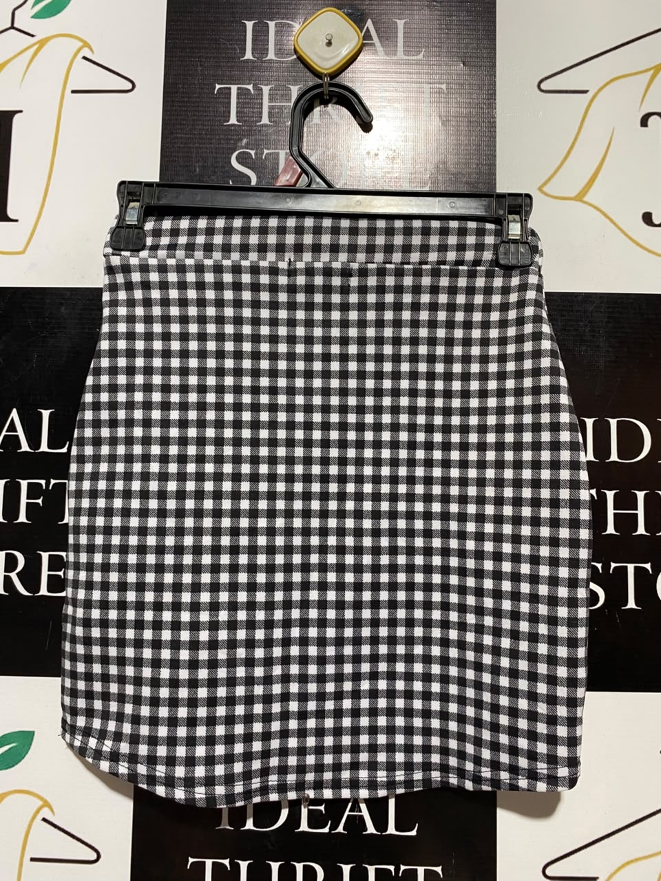 PRETTYLITTLE THING |XS| WAIST 24| B34| WOMEN'S GINGHAM CHECKERED MINI SKIRT