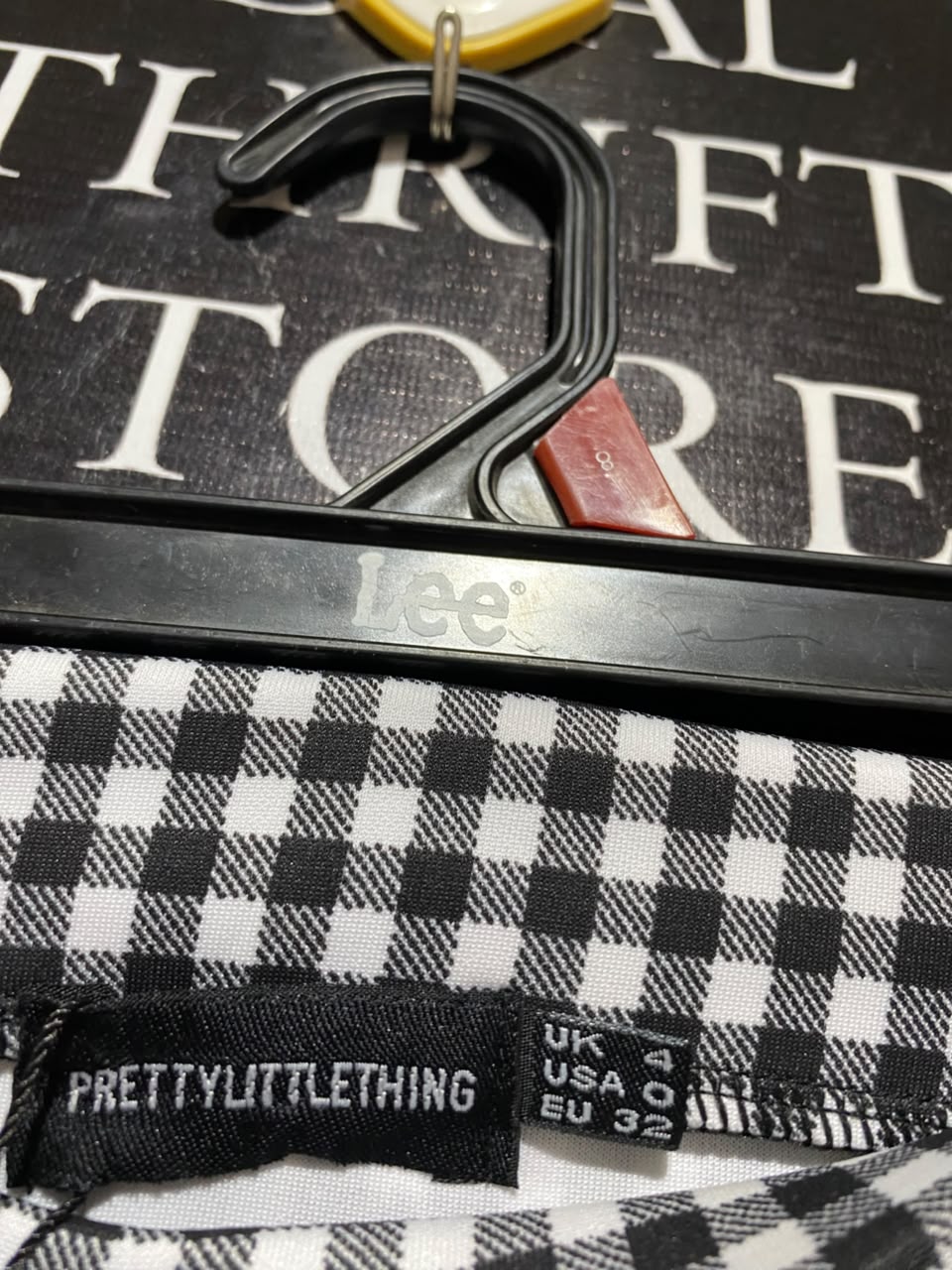 PRETTYLITTLE THING |XS| WAIST 24| B34| WOMEN'S GINGHAM CHECKERED MINI SKIRT