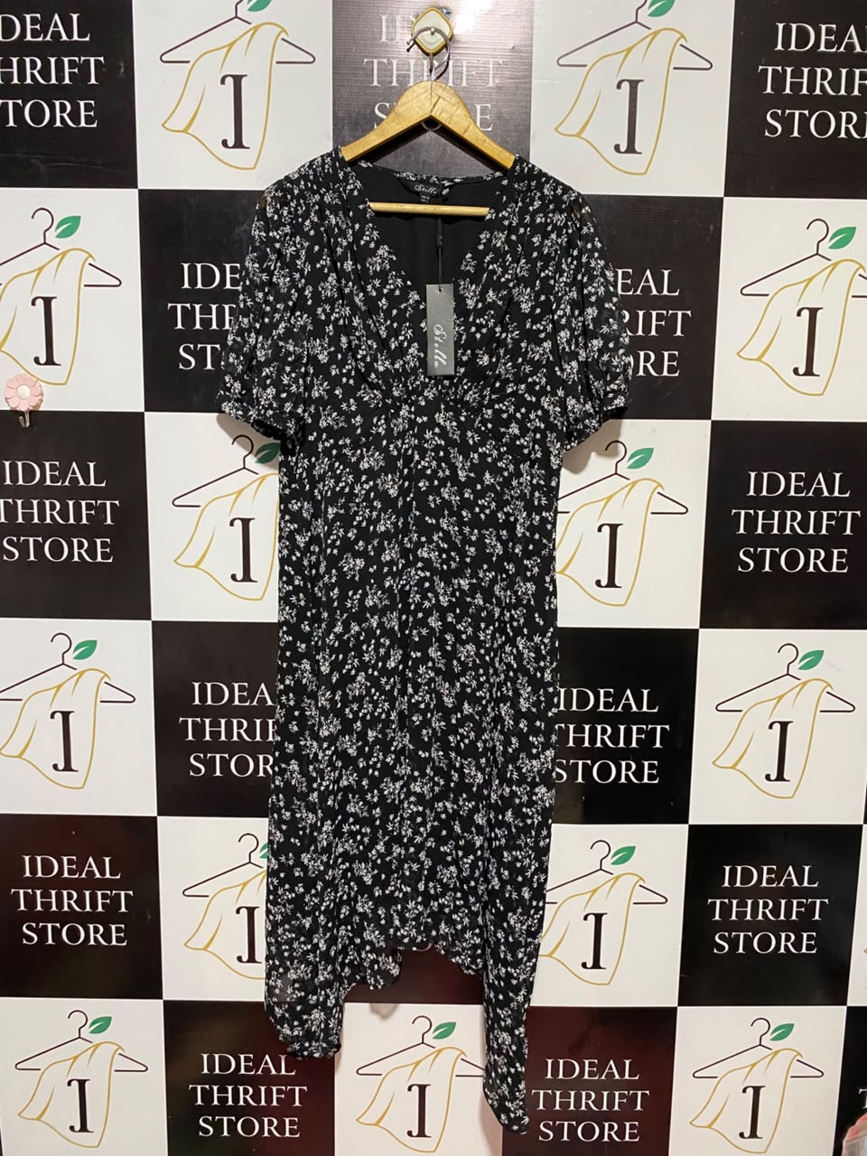 STELLA |L| WAIST 20| B34| WOMEN'S BLACK FLORAL DITSY PRINT MIDI DRESS