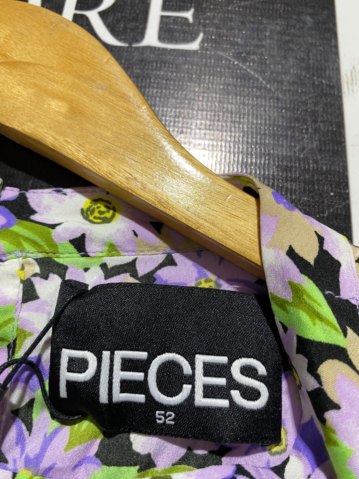 PIECES |XL| BUST 23| B35| VIBRANT FLORAL PRINT LONG-SLEEVE MINI SHIFT DRESS