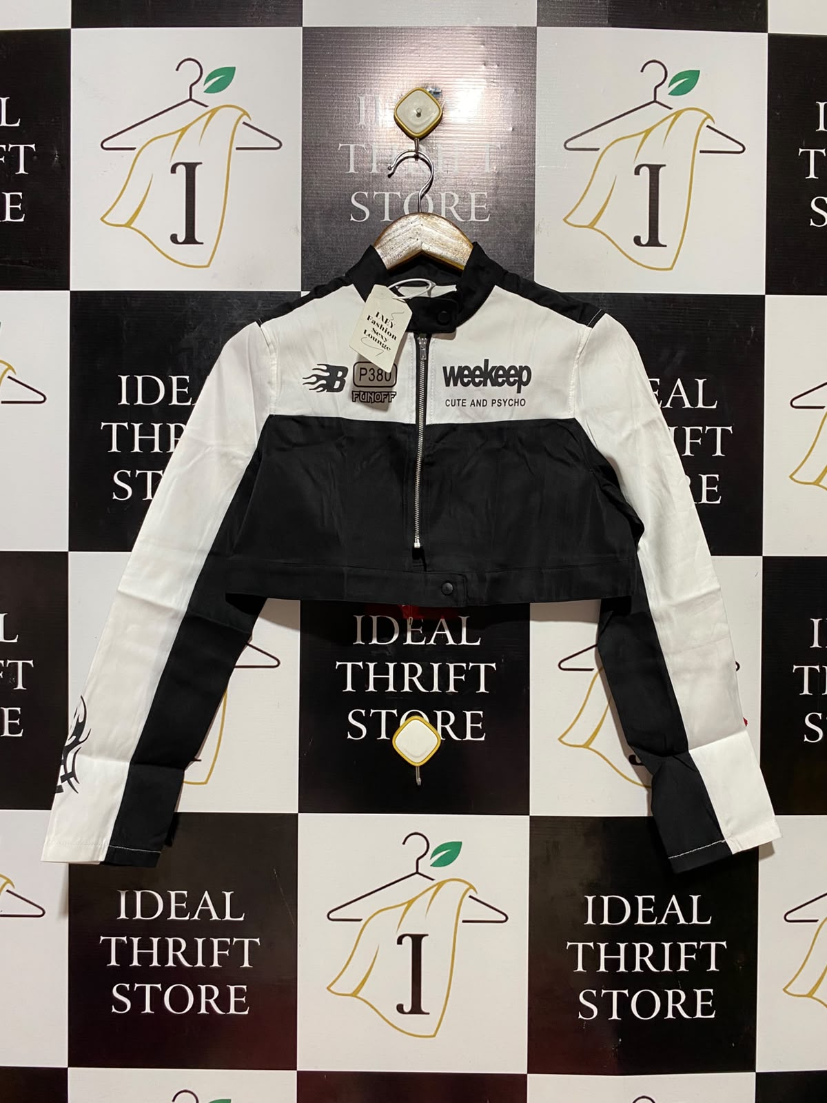 |L| BUST 18| B35| MONOCHROME RACER STYLE CROPPED MOTORCYCLE JACKET