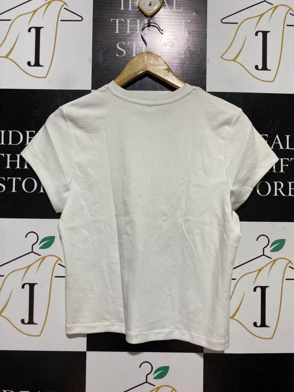 UNIQLO |L| BUST 18| B35| WOMEN'S CLASSIC CREW NECK WHITE SHORT SLEEVE T-SHIRT