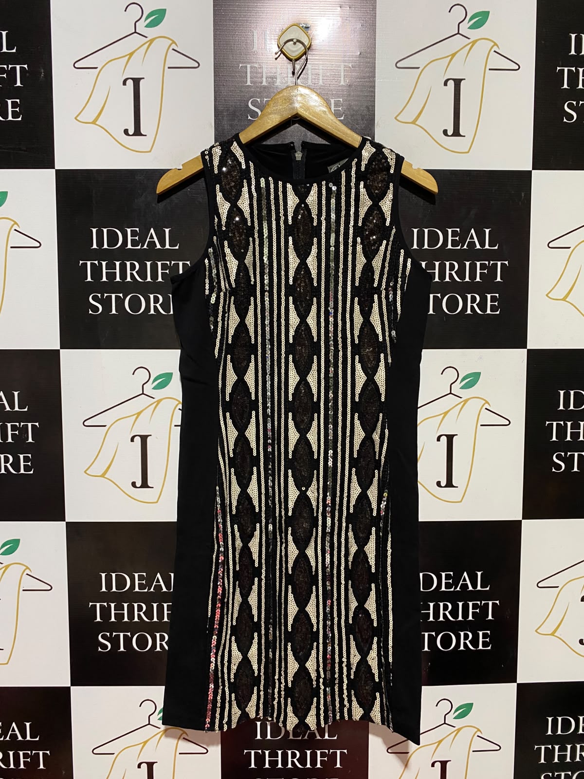 VERY VERY |M| BUST 18| B35| WOMEN'S EMBELLISHED SEQUIN GEOMETRIC PATTERN SLEEVELESS BLACK COCKTAIL DRESS