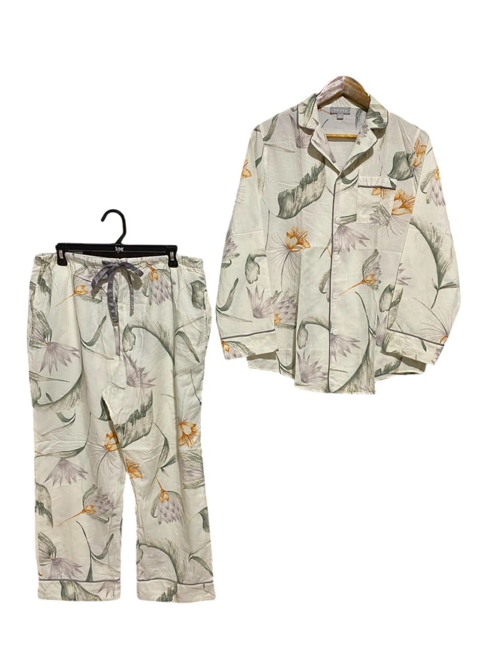 EMXEE |L| B35| WOMEN'S 2-PIECE BOTANICAL FLORAL NIGHTWEAR PYJAMA SET WITH BUTTON-DOWN SHIRT AND TROUSER PANTS IN CREAM