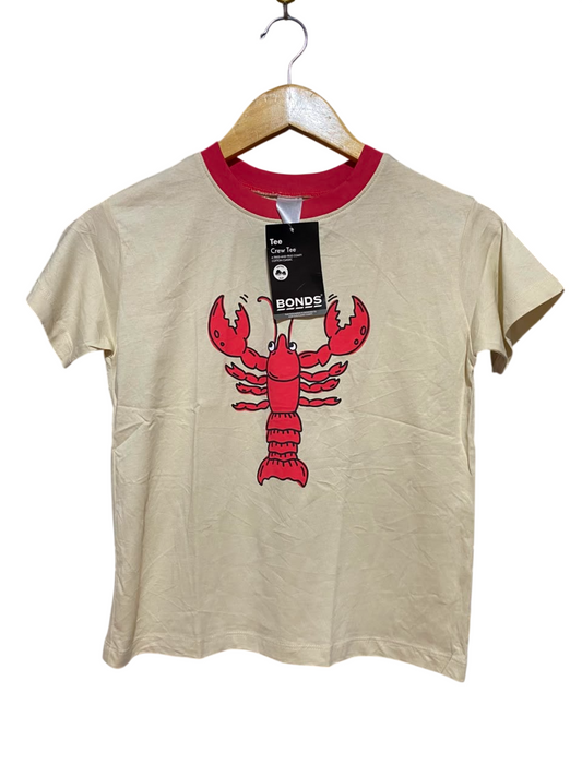 BONDS |S| BUST 16| B35| UNISEX CREW TEE WITH LOBSTER GRAPHIC PRINT IN CREAM AND RED