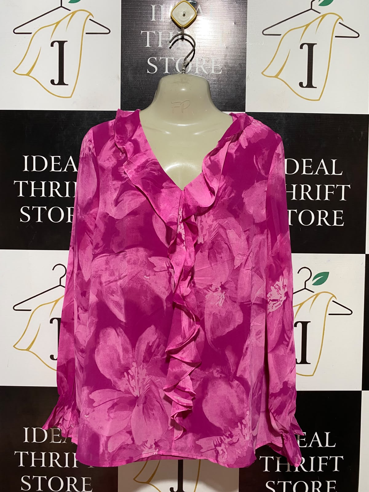 LIZ JORDAN |XL| BUST 22| B35| WOMEN'S FLORAL V-NECK RUFFLE FRONT LONG SLEEVE BLOUSE IN MAGENTA PINK