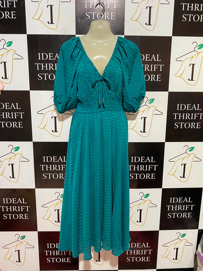 ESTHER & CO |XS| BUST 16| B35| WOMEN'S TEXTURED SMOCKED WAIST MAXI DRESS WITH PUFF SLEEVES IN TEAL GREEN