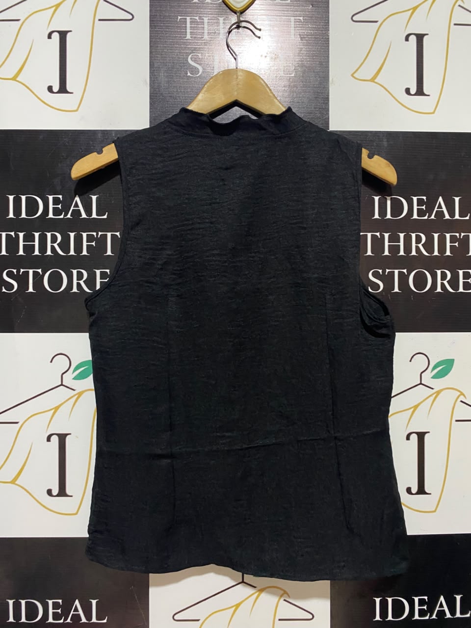 MUSERA |L| BUST 19| B35| WOMEN'S TIE-FRONT RUFFLE-TRIM SLEEVELESS VEST TOP IN BLACK