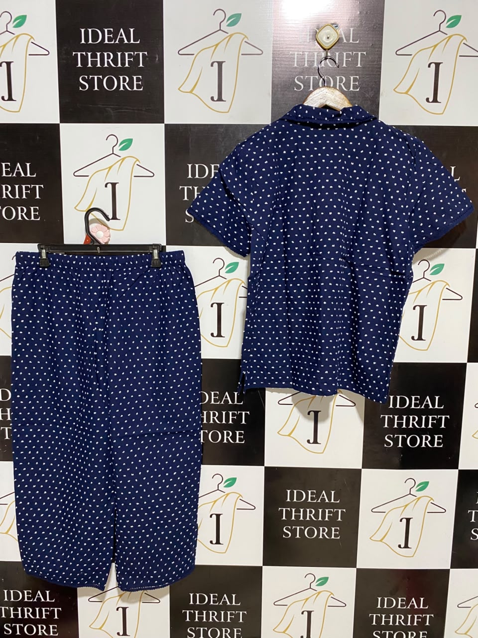 WHITE ROMANCE |M| B35| WOMEN'S 2-PIECE POLKA DOT NIGHTWEAR PYJAMA SET WITH SHORT SLEEVE BUTTON-DOWN SHIRT AND PANTS IN NAVY BLUE