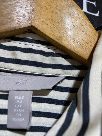H&M |L| BUST 21| B35| WOMEN'S BLACK AND WHITE VERTICAL STRIPED SHIRT DRESS