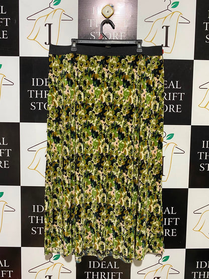 ANKO | XXL| WAIST 38| B35| GREEN FLORAL PRINTED PLEATED MAXI SKIRT WITH BLACK ELASTIC WAISTBAND
