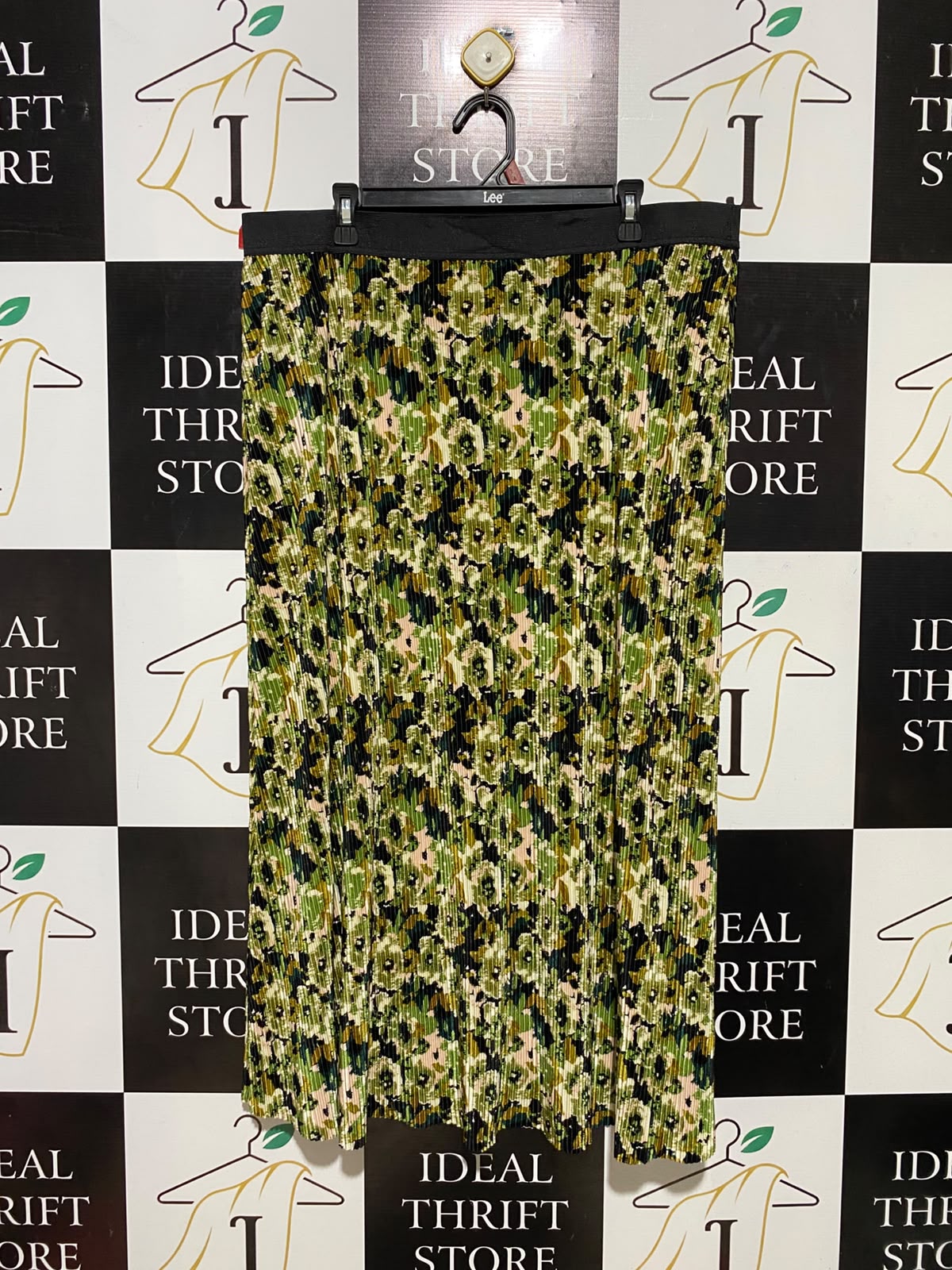 ANKO | XXL| WAIST 38| B35| GREEN FLORAL PRINTED PLEATED MAXI SKIRT WITH BLACK ELASTIC WAISTBAND