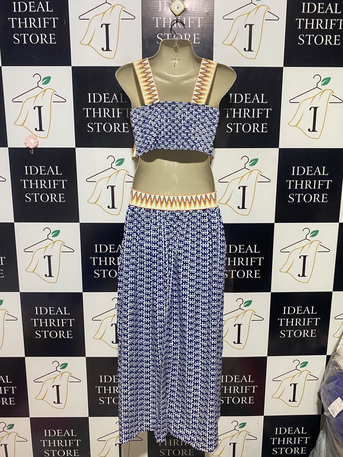 SHEIN |M| BUST 18| B36| PRINTED MAXI DRESS WITH CUT-OUT DETAILS