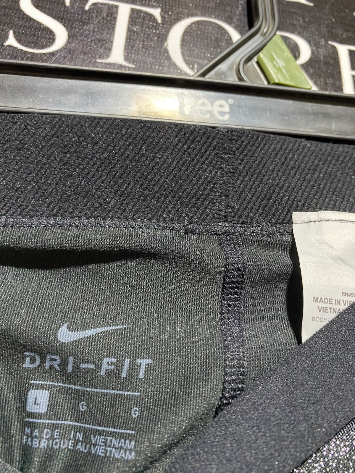 NIKE |M| WAIST 28| B36| METALLIC SHIMMER HIGH-RISE TRAINING LEGGINGS