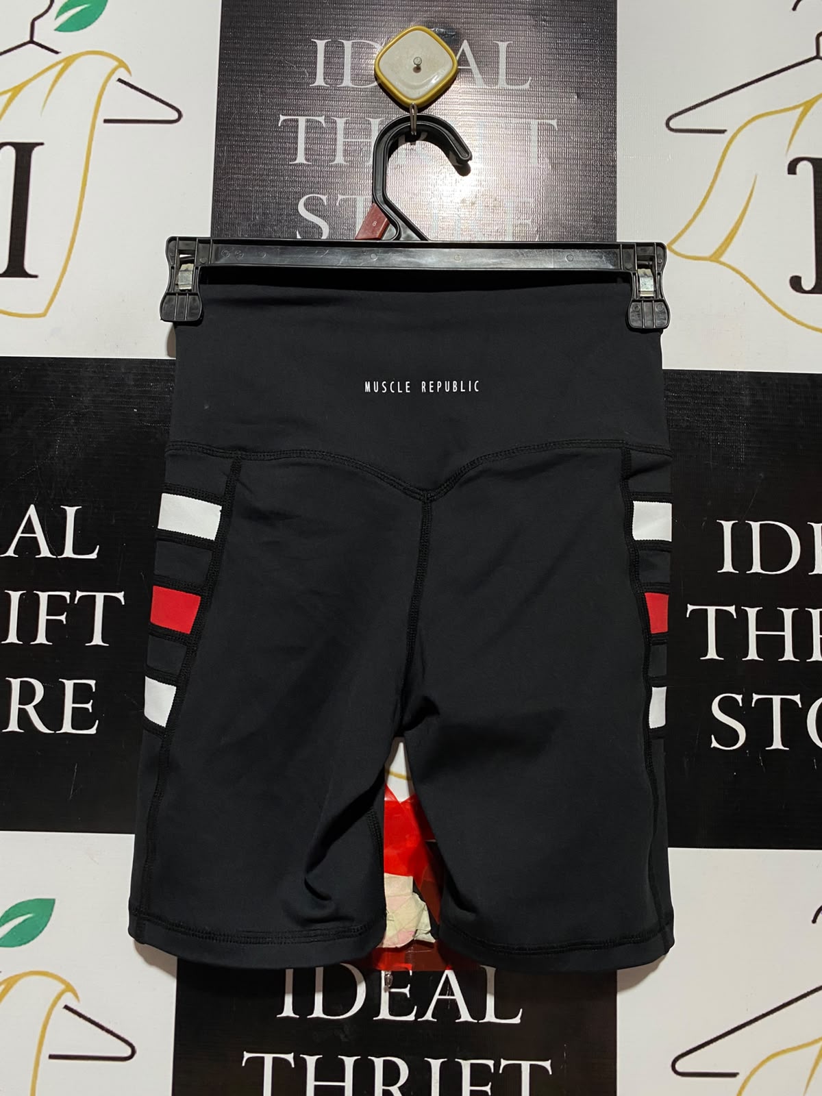 MUSCLE |XS| WAIST 22| B36| HIGH-WAISTED Active BIKE SHORTS WITH COLORBLOCK PANEL