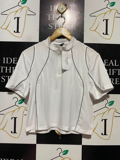 FEVER CITY |S| BUST 19| B37| WHITE HALF ZIP CROP TOP SHORT SLEEVE REFLECTIVE PIPING ATHLETIC TEE
