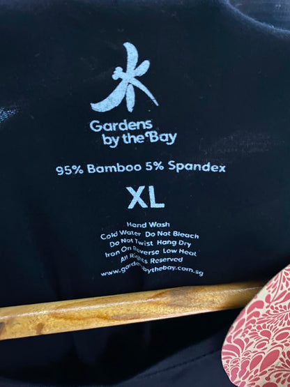 GARDENS |M| BUST 18| B36| SINGAPORE WOMEN'S SOUVENIR GRAPHIC T-SHIRT IN JET BLACK