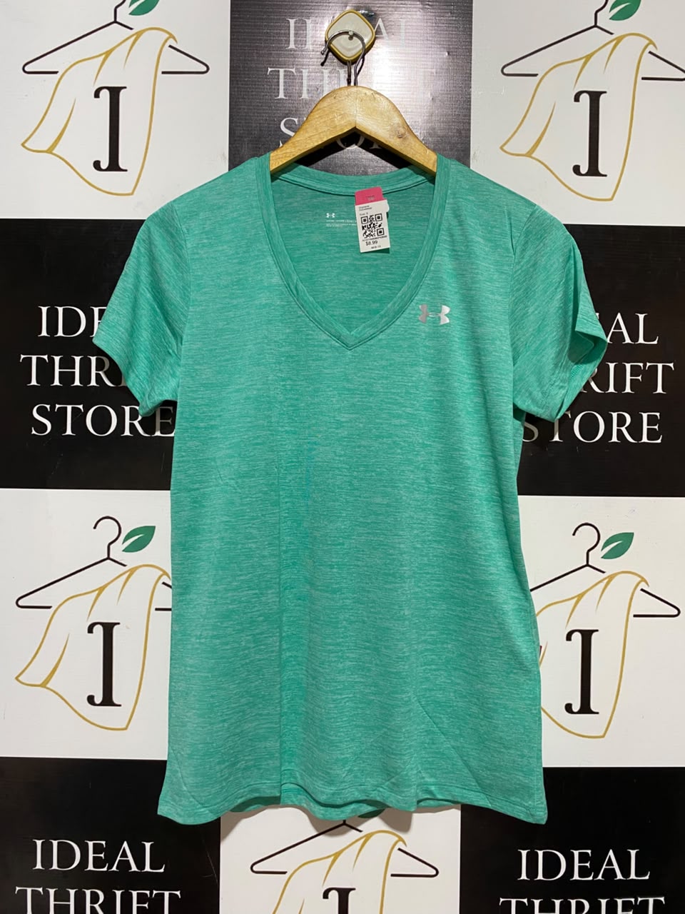 UNDER ARMOUR |M| BUST 18| B36| WOMEN'S HEATGEAR SHORT SLEEVE V-NECK ATHLETIC T-SHIRT IN HEATHER GREEN