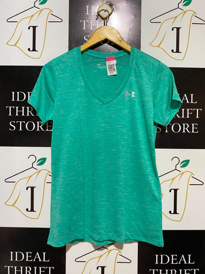 UNDER ARMOUR |M| BUST 18| B36| WOMEN'S HEATGEAR SHORT SLEEVE V-NECK ATHLETIC T-SHIRT IN HEATHER GREEN