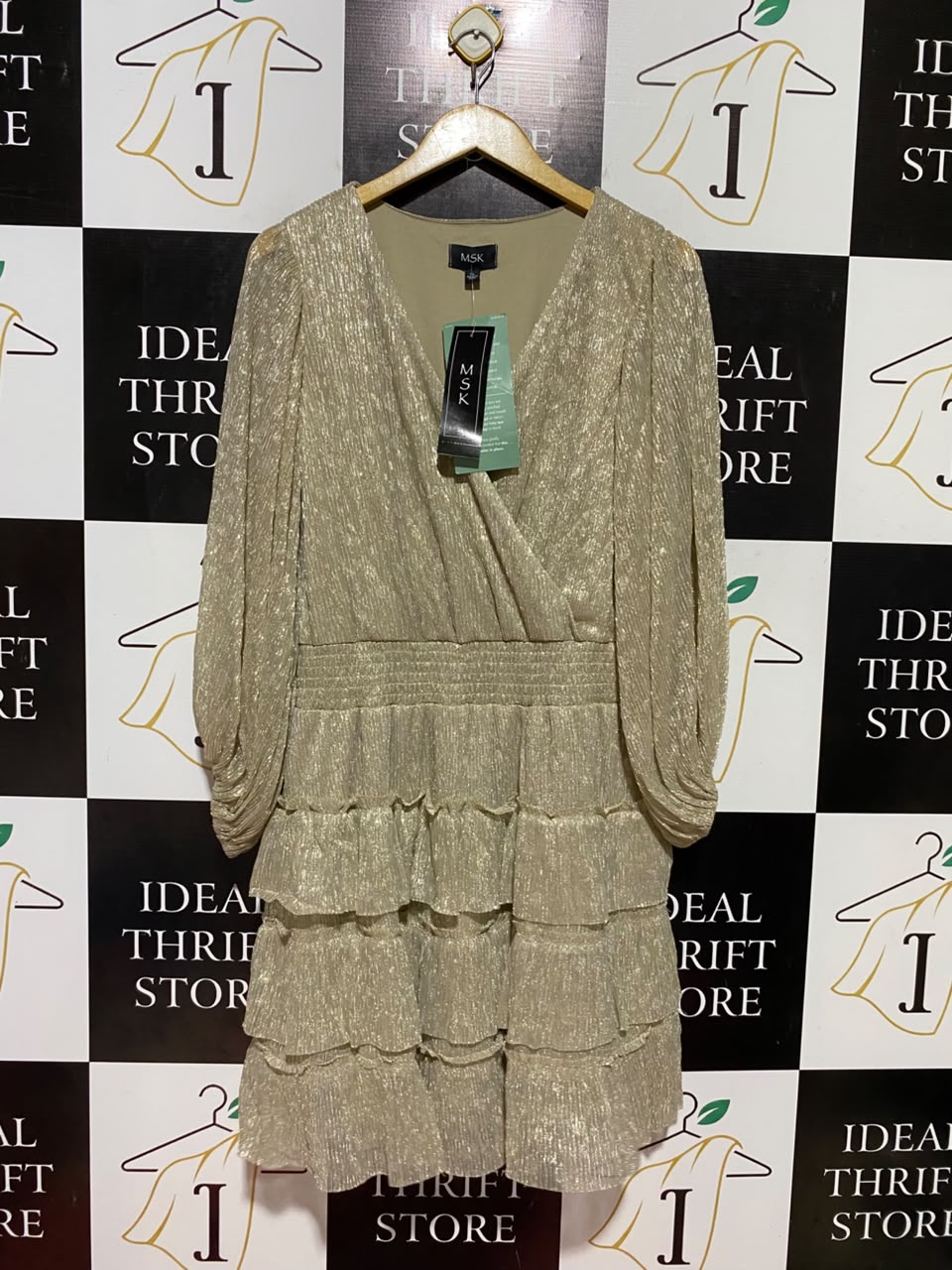 MSK |XL| BUST 20| B36| WOMEN'S METALLIC SHIMMER GOLD V-NECK TIRED COCKTAIL DRESS WITH SMOCKED WAIST AND LONG SLEEVES