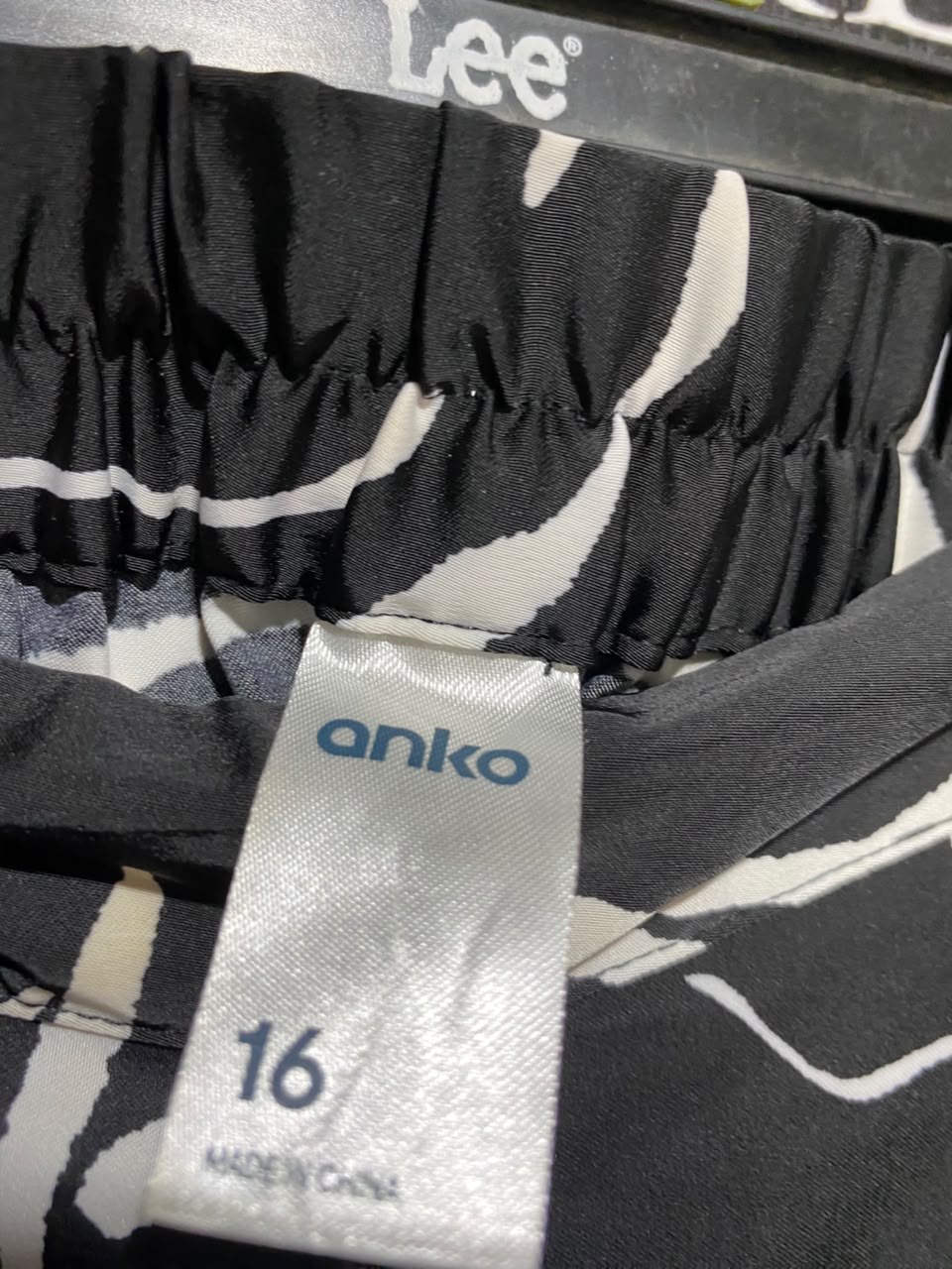ANKO |XL| WAIST 34| B36| ELEGANT BLACK AND WHITE FLORAL PRINT WIDE-LEG PANTS - HIGH-WAISTED STYLISH TROUSERS FOR WOMEN
