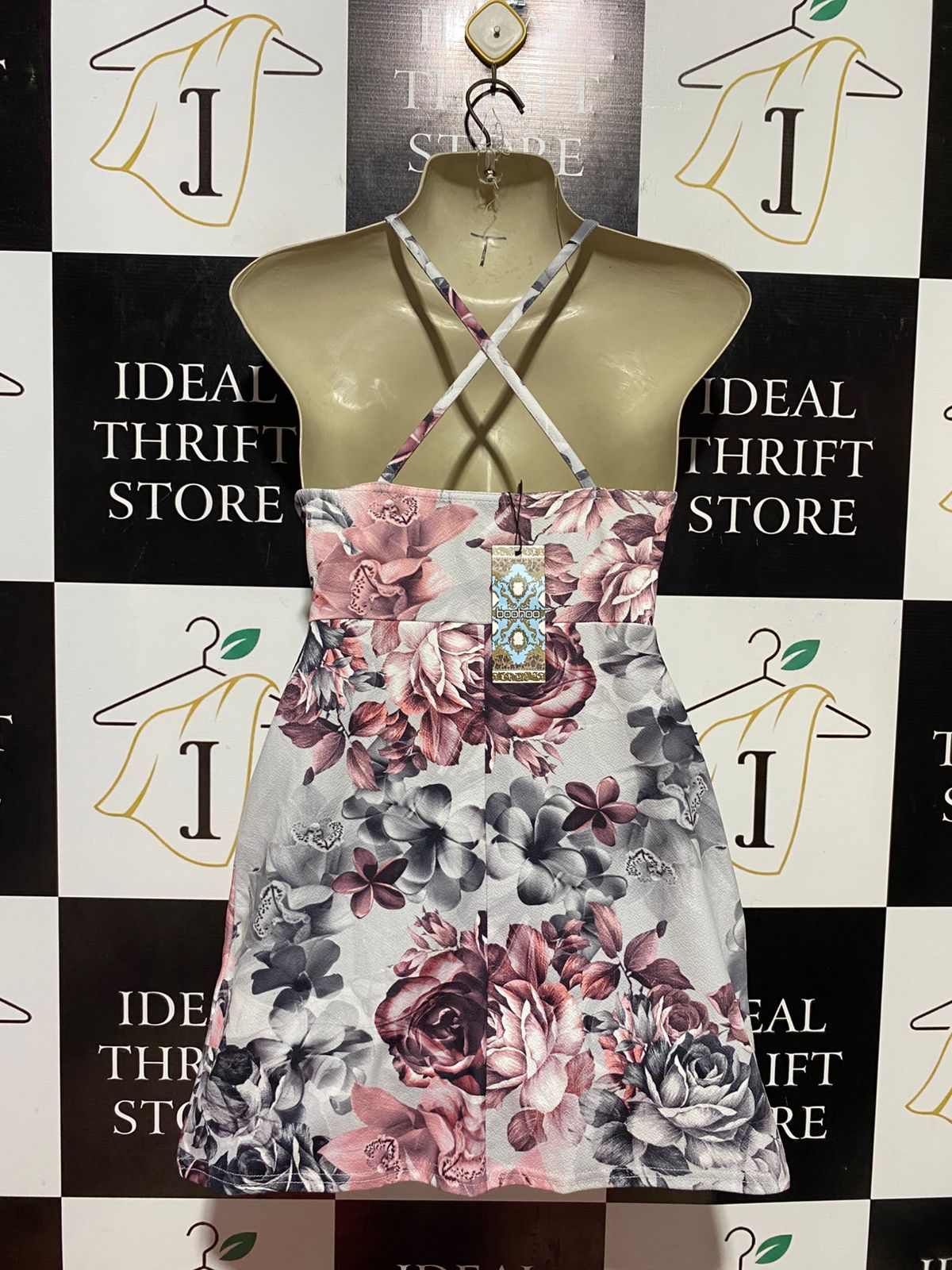 BOOHOO |S| BUST 15| B37| WOMEN'S FLORAL HALTER NECK MINI DRESS
