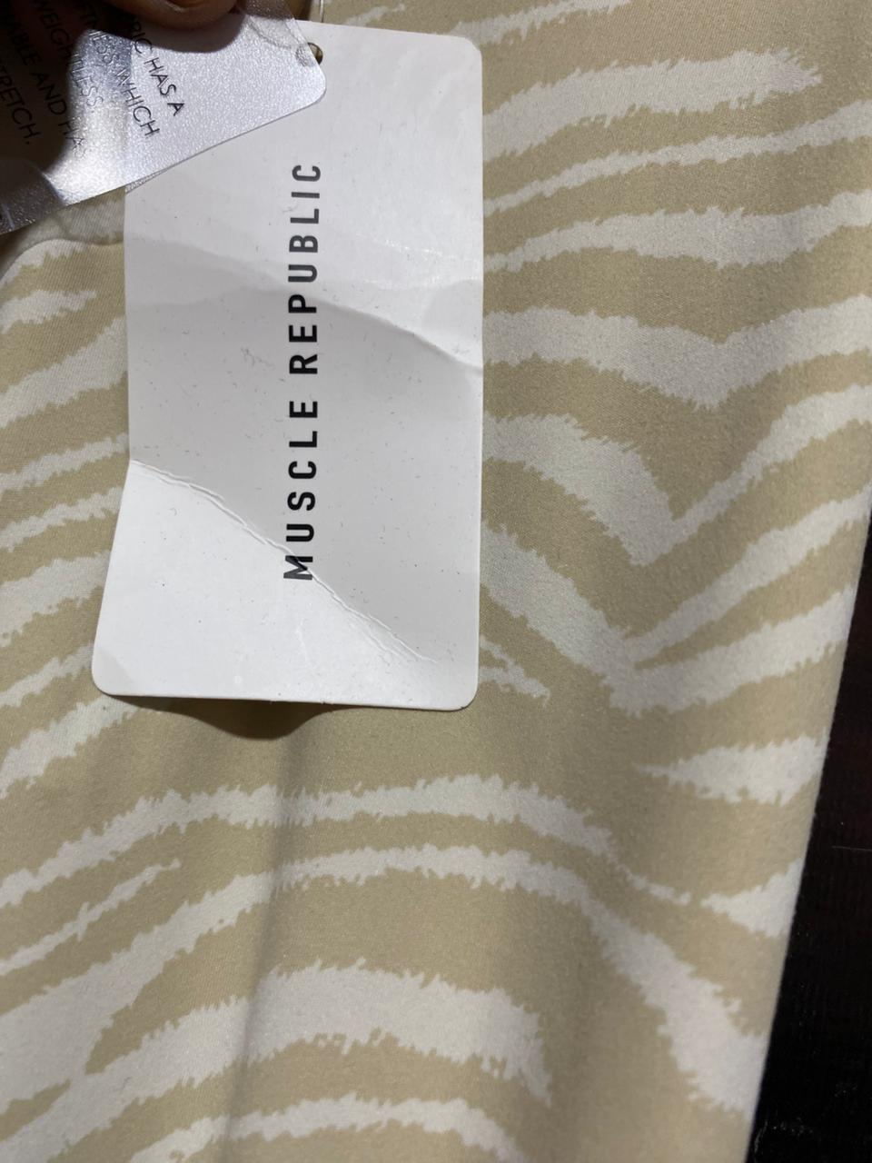 MUSCLE REPUBLIC |XS| WAIST 20 | B37| BEIGE ZEBRA PRINT LEGGINGS - HIGH-WAISTED FULL-LENGTH ATHLETIC PANTS