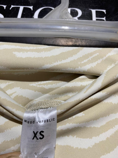 MUSCLE REPUBLIC |XS| WAIST 20 | B37| BEIGE ZEBRA PRINT LEGGINGS - HIGH-WAISTED FULL-LENGTH ATHLETIC PANTS