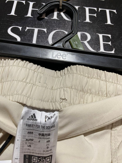 ADIDAS |XL| WAIST 34| B38| PREMIUM ATHLETIC BEIGE SPORTS SHORTS WITH ELASTIC DRAWSTRING WAISTBAND