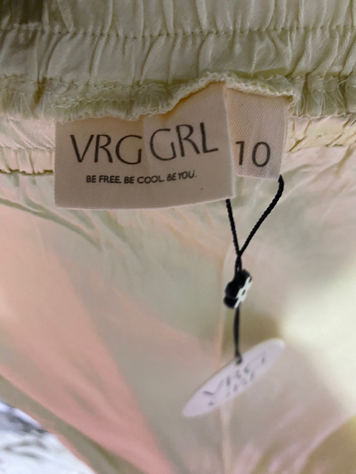 VRG GRL |M| WAIST 27| B38| LUXE SHIMMERING LIME CHAMPAGNE SATIN MAXI SKIRT