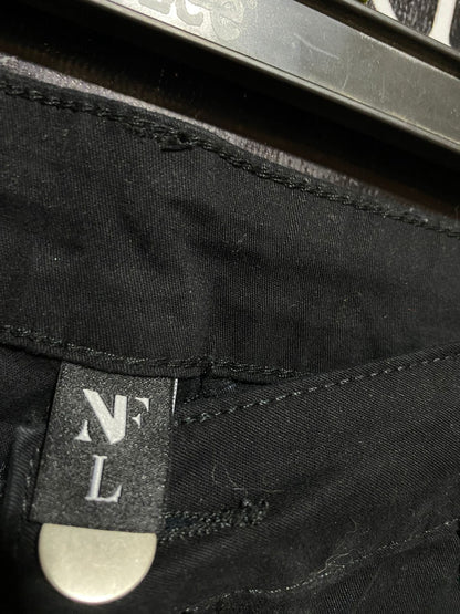 NF |L| WAIST 29| B38| CLASSIC BLACK MULTI-POCKET CARGO PANTS WITH STRAIGHT-LEG FIT