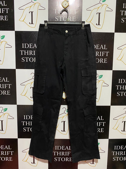 NF |L| WAIST 29| B38| CLASSIC BLACK MULTI-POCKET CARGO PANTS WITH STRAIGHT-LEG FIT