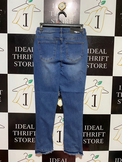 CROSS ROADS |M| WAIST 27| B38| PREMIUM HIGH-WAISTED BLUE JEANS WITH DISTRESSED FRINGE HEMLINE