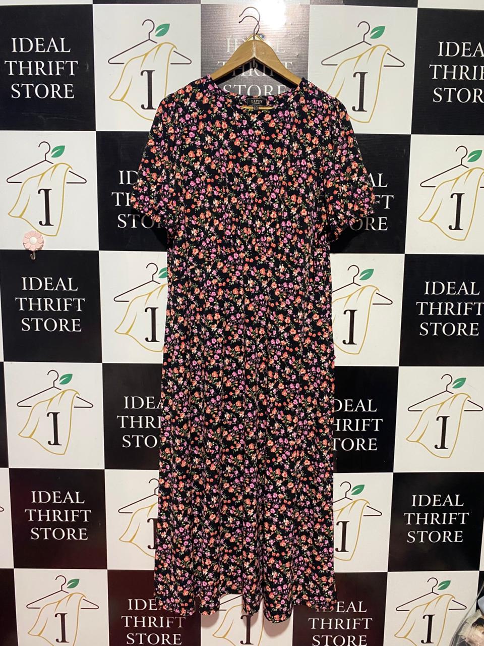 LIPSY |L| BUST 22| B38| LONDON BLACK DITSY FLORAL MAXI DRESS