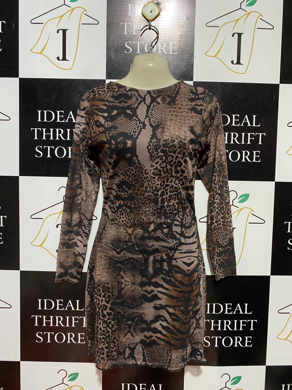 PRETTYLITTLE THING |M| BUST 17| B38| BOHO BLACK MONOCHROME TROPICAL DRESS