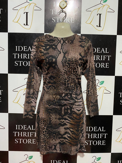 PRETTYLITTLE THING |M| BUST 17| B38| BOHO BLACK MONOCHROME TROPICAL DRESS