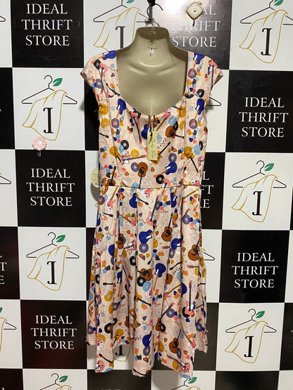 LINDY BOP |L| BUST 19| B39| VINTAGE RETRO GUITAR PRINT A-LINE DRESS