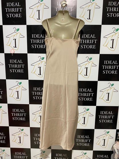 SHEIN |M| BUST 20| B39| ELEGANT SPAGHETTI STRAP COCKTAIL MAXI DRESS