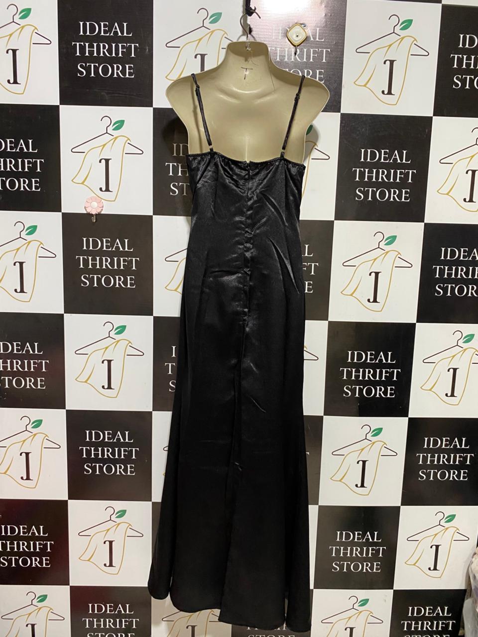 SHEIN |XS| BUST 17| B39| ELEGANT SPAGHETTI STRAP EVENING MAXI GOWN