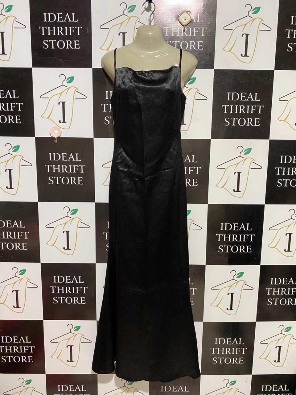 SHEIN |XS| BUST 17| B39| ELEGANT SPAGHETTI STRAP EVENING MAXI GOWN