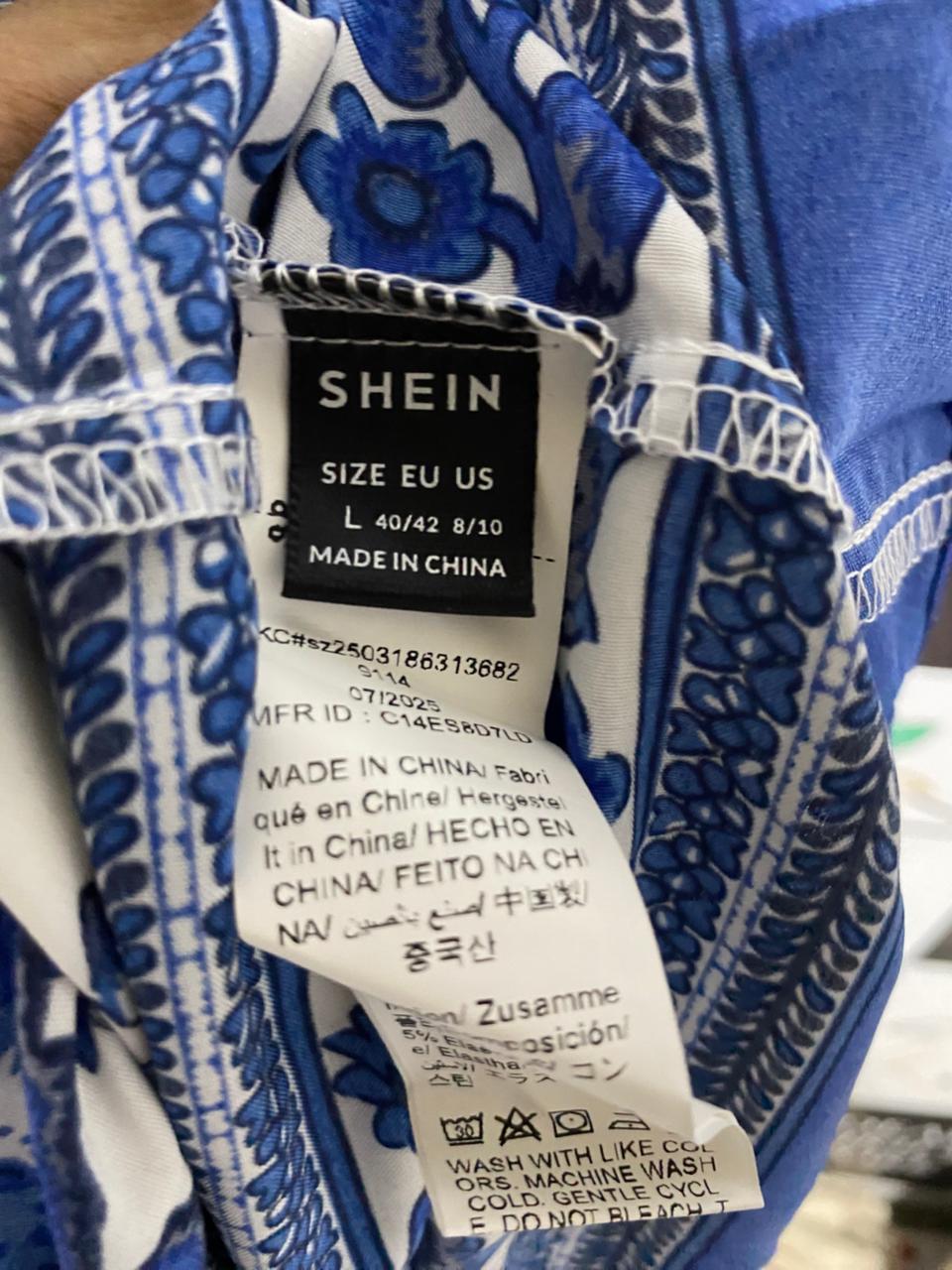 SHEIN |L| BUST 20| B39| ROYAL BLUE AND WHITE FLORAL HALTER MAXI DRESS