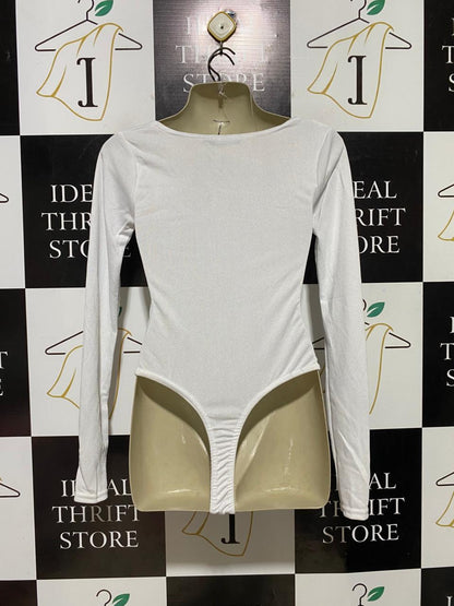PRETTYLITTLE THING |S| BUST 16| B39| PURE WHITE RUCHED FRONT LONG SLEEVE BODYSUIT