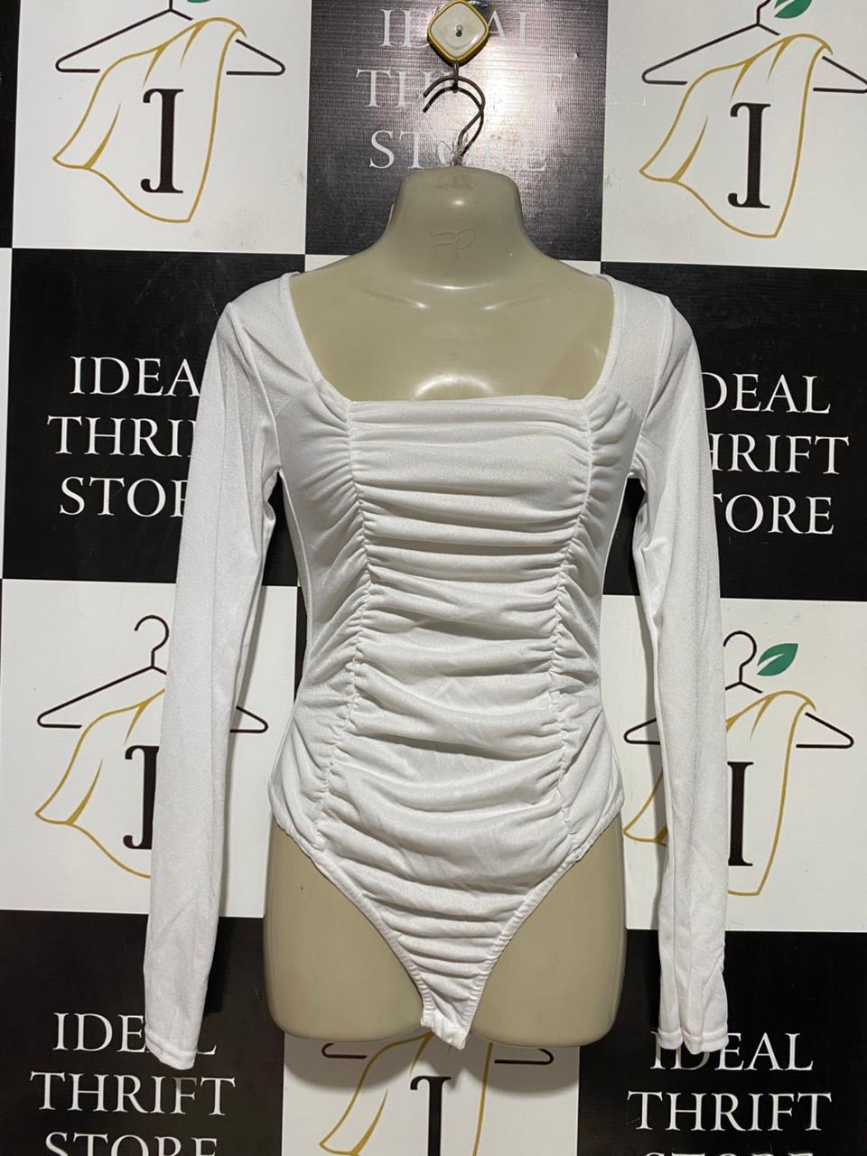 PRETTYLITTLE THING |S| BUST 16| B39| PURE WHITE RUCHED FRONT LONG SLEEVE BODYSUIT