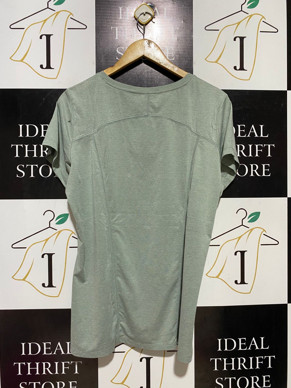 MARIKA |XL| BUST 21| B38| SAGE GREEN HEATHER SHORT SLEEVE ATHLETIC TEE