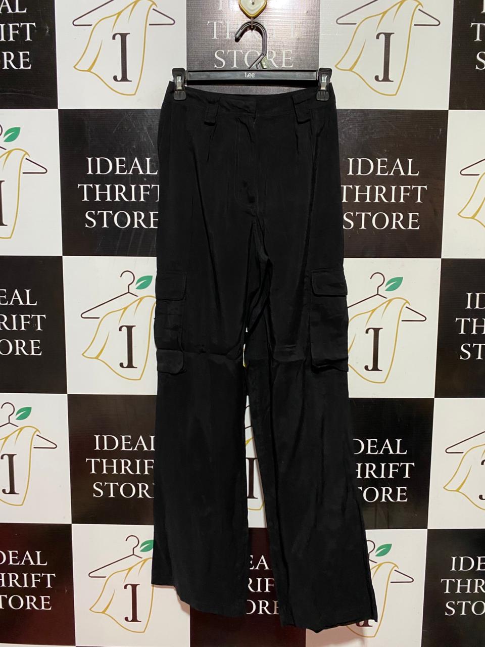 COTTON ON |S| WAIST 26| B38| HIGH-WAISTED BLACK WIDE-LEG CARGO PANTS WITH FLAP POCKETS